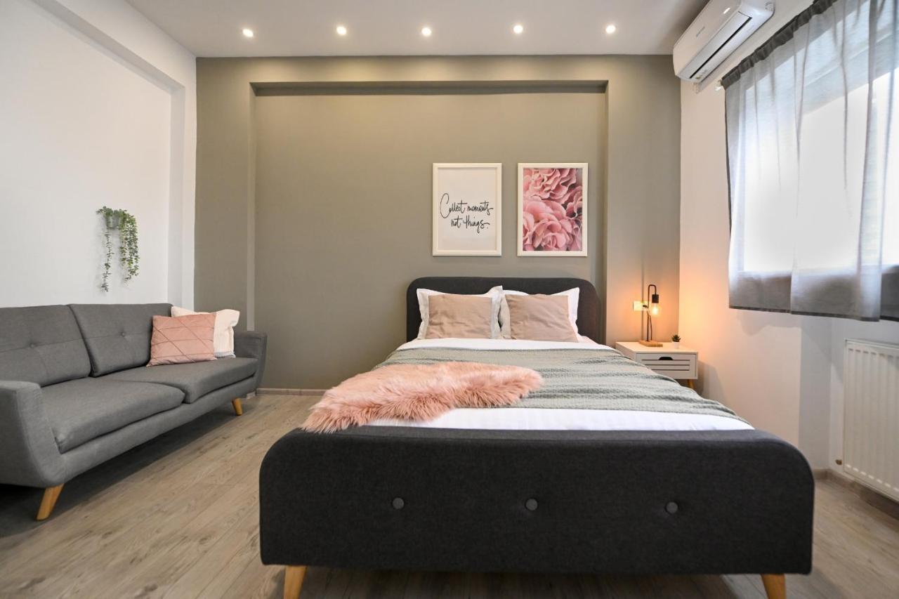 Splendid 2Br Apartment With Breathtaking Views Of Casa Poporului Bucharest Exterior photo